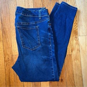 Plus size skinny jeans